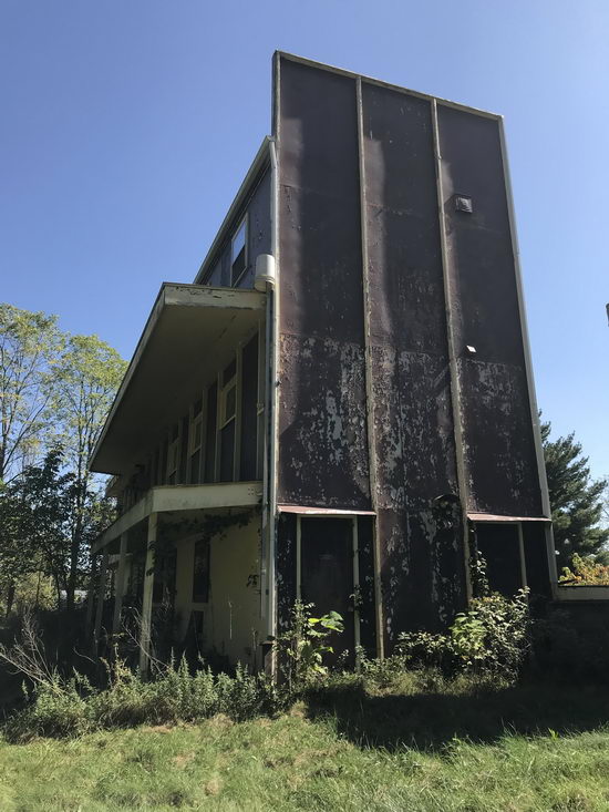 Devils Lake Drive-In Theatre - 2017-2019 Photos (newer photo)